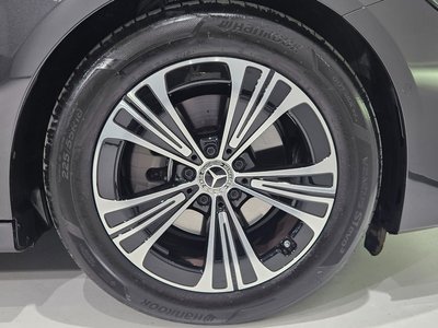 MERCEDES-BENZ E-CLASS - 6