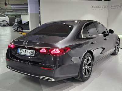 MERCEDES-BENZ E-CLASS - 3