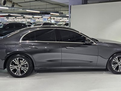 MERCEDES-BENZ E-CLASS - 9