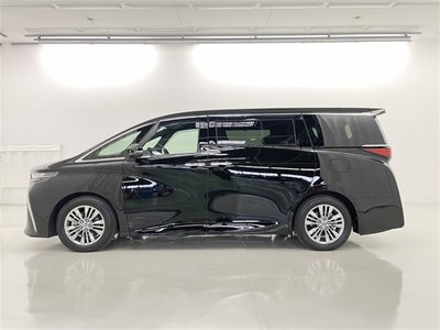 2025 Toyota ALPHARD — фото 5