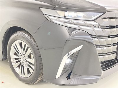 2025 Toyota ALPHARD — фото 9