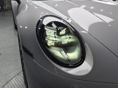 صورة 9 لـ 2025 Porsche 911