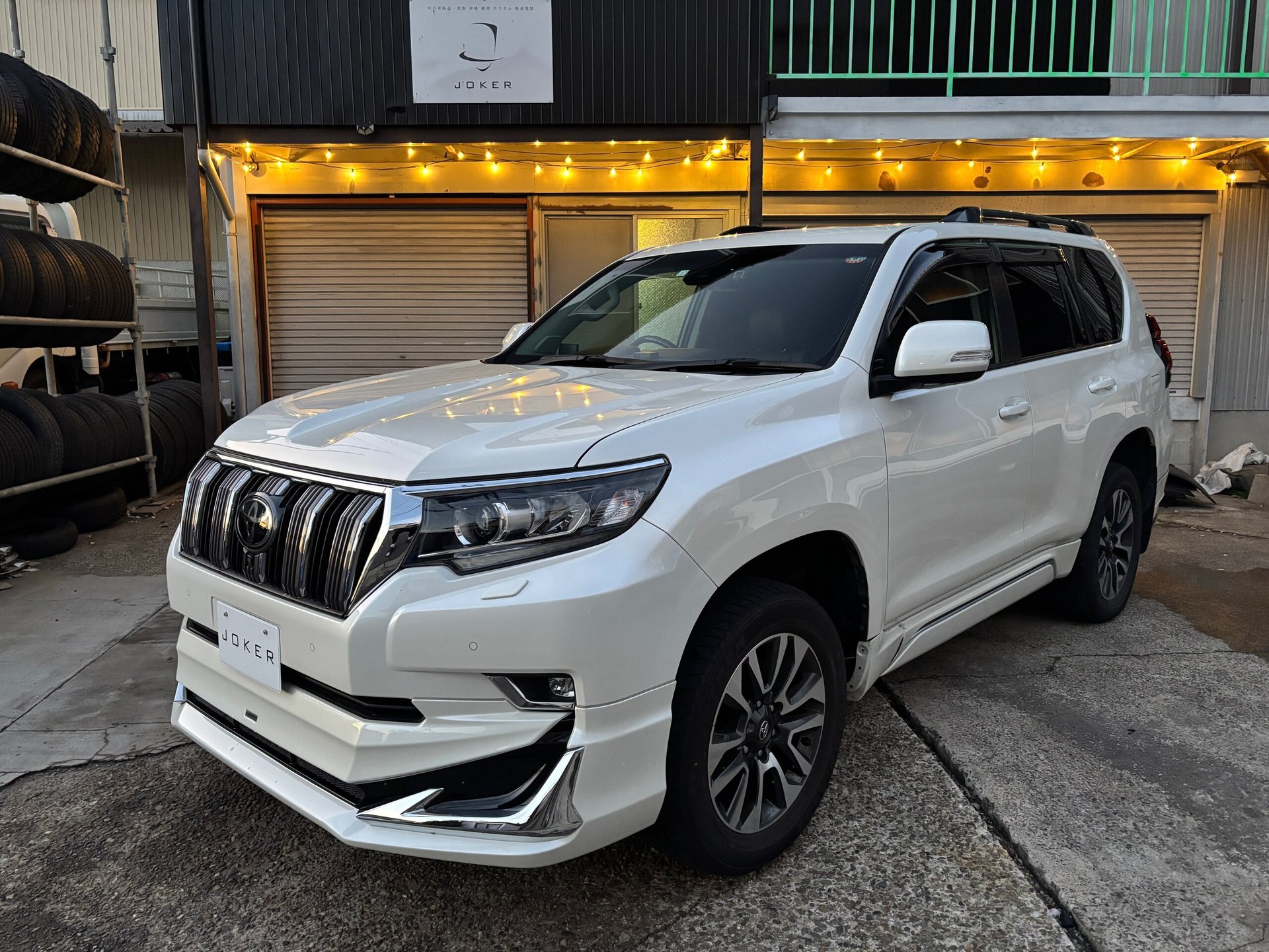 TOYOTA LAND CRUISER PRADO - View 1