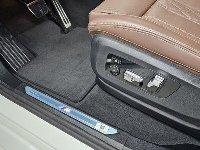 2025 BMW X6 缩略图 31