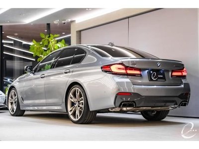 2023 BMW 5 SERIES — миниатюра 2