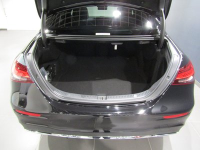 MERCEDES-BENZ E-CLASS - 6