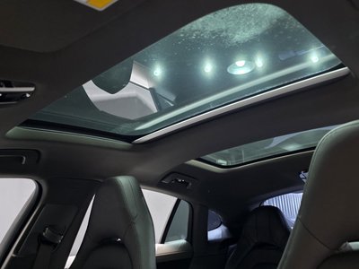 صورة مصغرة 24 لـ 2018 Porsche PANAMERA