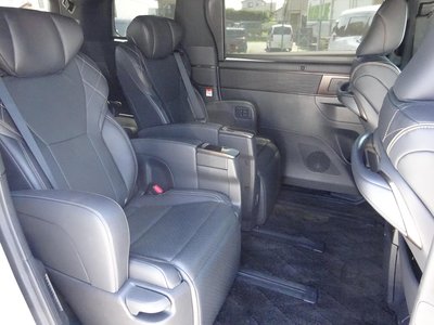 صورة مصغرة 47 لـ 2024 Toyota VELLFIRE