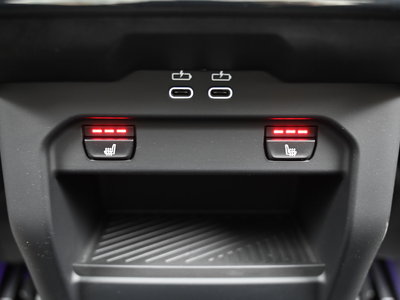2025 BMW 5 SERIES thumbnail 16