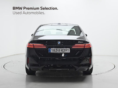 2025 BMW 5 SERIES 照片 3
