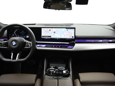 2025 BMW 5 SERIES 照片 4
