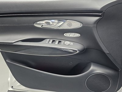 2023 Genesis GV70 — миниатюра 14