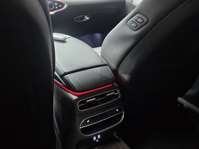 2023 Genesis GV70 — миниатюра 29