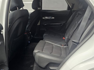 2023 Genesis GV70 — миниатюра 17