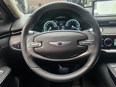 2023 Genesis GV70 — миниатюра 19