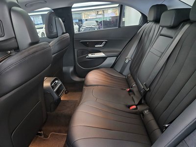 MERCEDES-BENZ E-CLASS - 9