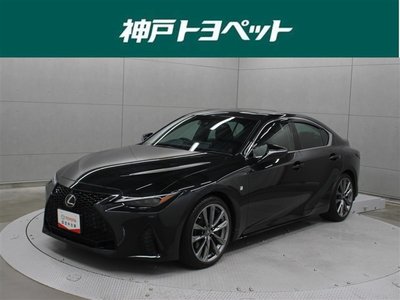 LEXUS IS - 1