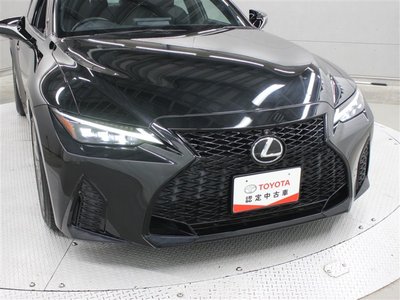 LEXUS IS - 5