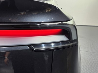 TESLA MODEL Y - 10