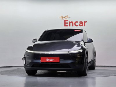 TESLA MODEL Y - 2