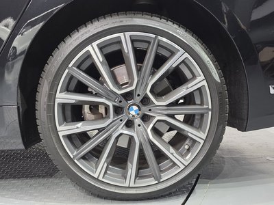 BMW 7 SERIES - 8