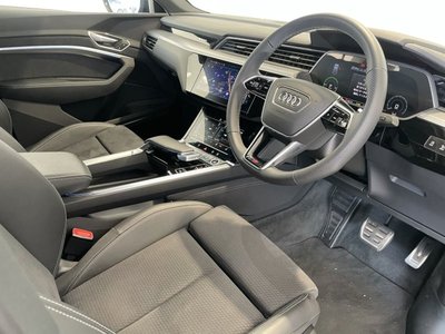 2023 AUDI Q8 SPORTBACK E-TRON thumbnail 42