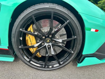صورة 10 لـ 2017 Lamborghini AVENTADOR
