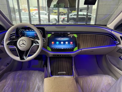 MERCEDES-BENZ E-CLASS - 5