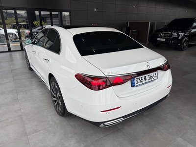 MERCEDES-BENZ E-CLASS - 3