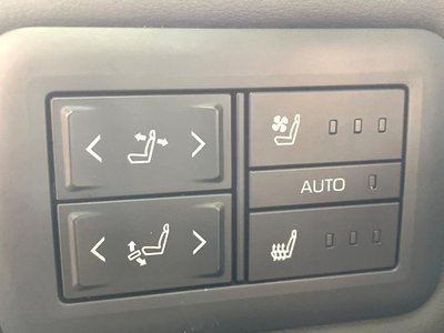 2025 Toyota ALPHARD 照片 33