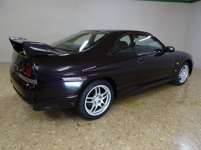 NISSAN SKYLINE GT-R - 9