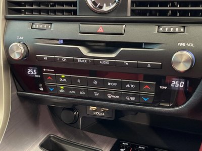 2021 Lexus RX — миниатюра 72