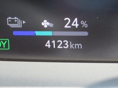 TOYOTA CROWN SPORT - 10