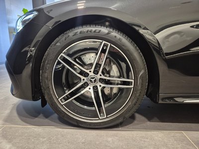 MERCEDES-BENZ E-CLASS - 6