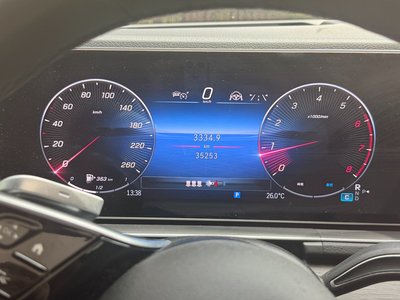 MERCEDES-BENZ GLE - 8
