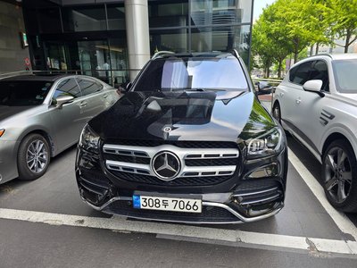 MERCEDES-BENZ GLS - 1