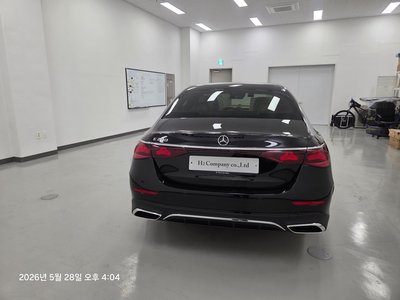 MERCEDES-BENZ E-CLASS - 3