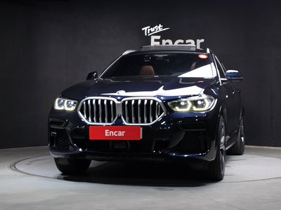 2022 BMW X6 — фото 2