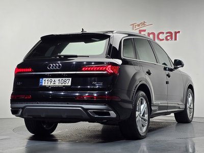 AUDI Q7 - 4