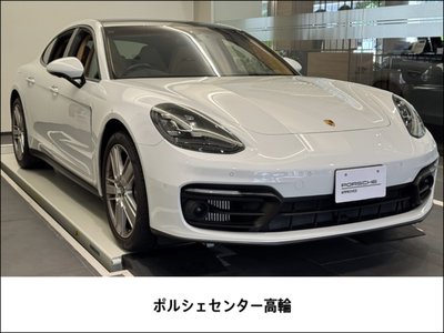 PORSCHE PANAMERA - 1