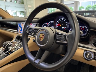 PORSCHE PANAMERA - 10
