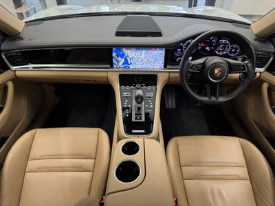 PORSCHE PANAMERA - 9