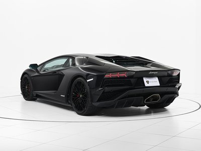 LAMBORGHINI AVENTADOR - 7