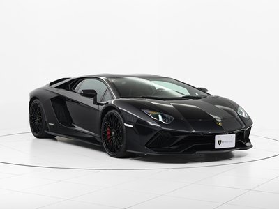LAMBORGHINI AVENTADOR - 2