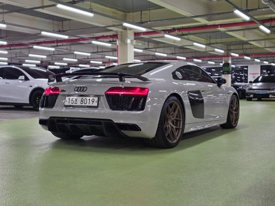 AUDI R8 - 6