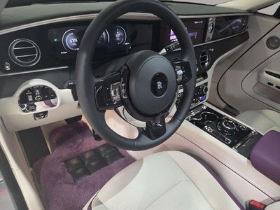صورة 8 لـ 2024 ROLLS-ROYCE SPECTRE