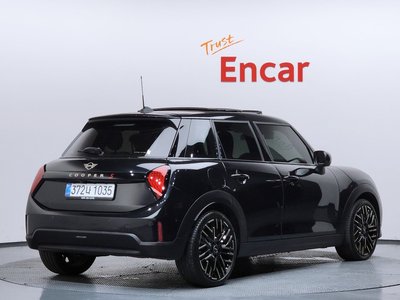 صورة 4 لـ 2025 MINI COOPER S