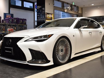 LEXUS LS - 1
