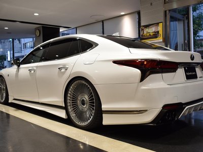 LEXUS LS - 4