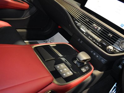 صورة مصغرة 19 لـ 2024 Lexus LS